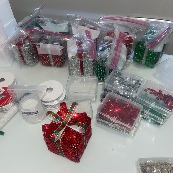 Sequin and glass seed neeldle Beads ornaments Christmas tree - Picture 7 of 10